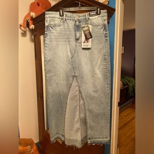 Rewatch denim maxi skirt size 13